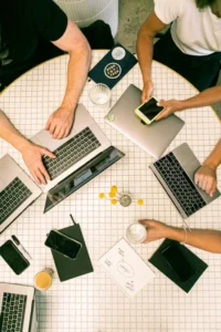 Ekonomi Gig AI: Transformasi Pekerjaan Lepas dan Tantangan Etika Baru
